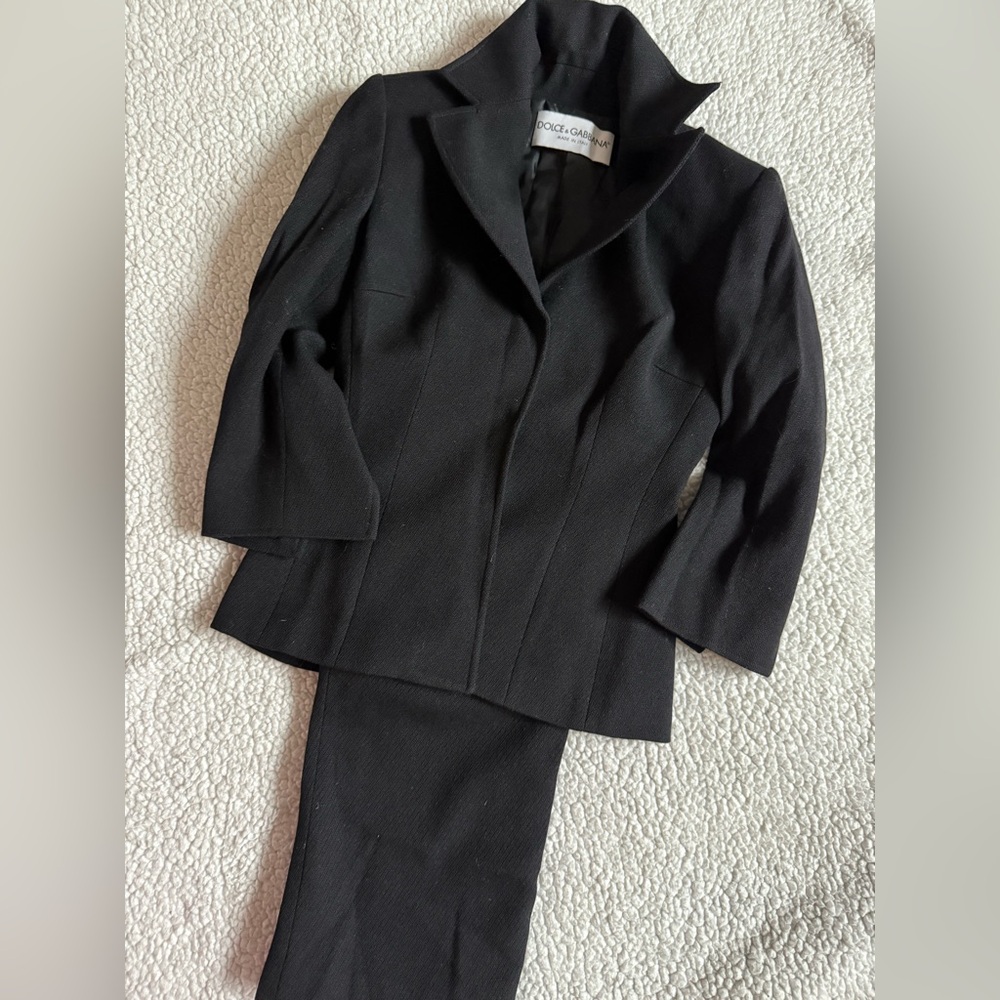 1990’s Dolce Gabbana Structured Black Womens Power Suit Clean Tailored Sz 42